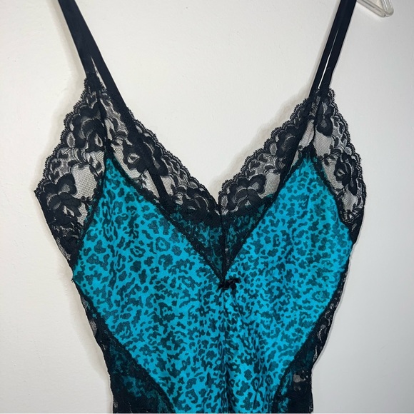 Vintage 80’s California Dynasty Teal and Black Animal Print Lace Lingerie Small - Picture 4 of 10